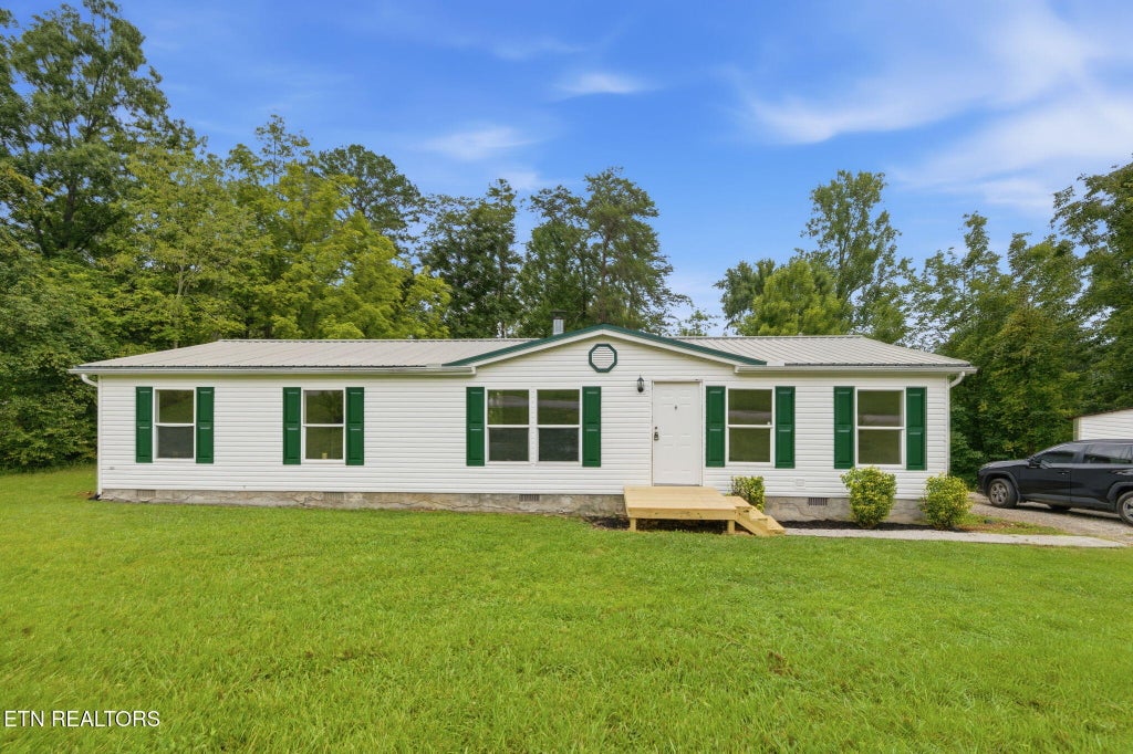 Photo of 193 3rd St, Corryton, TN 37721 (MLS # 1351576)