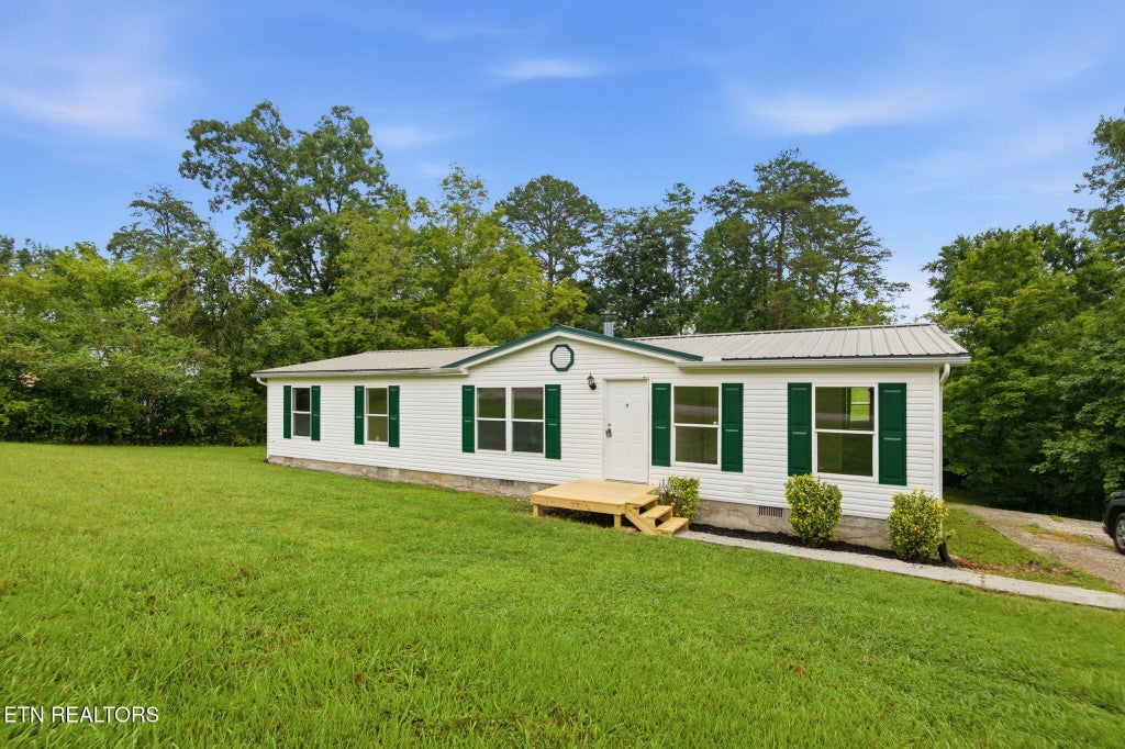Photo of 193 3rd St, Corryton, TN 37721 (MLS # 1351576)