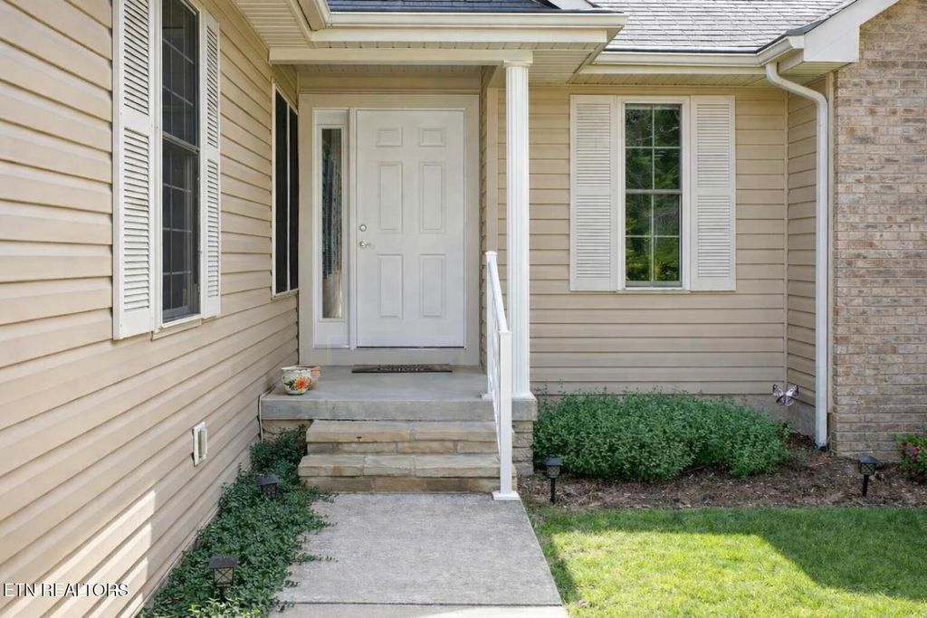 Photo of 223 Forest Hill Drive, Crossville, TN 38558 (MLS # 1339101)