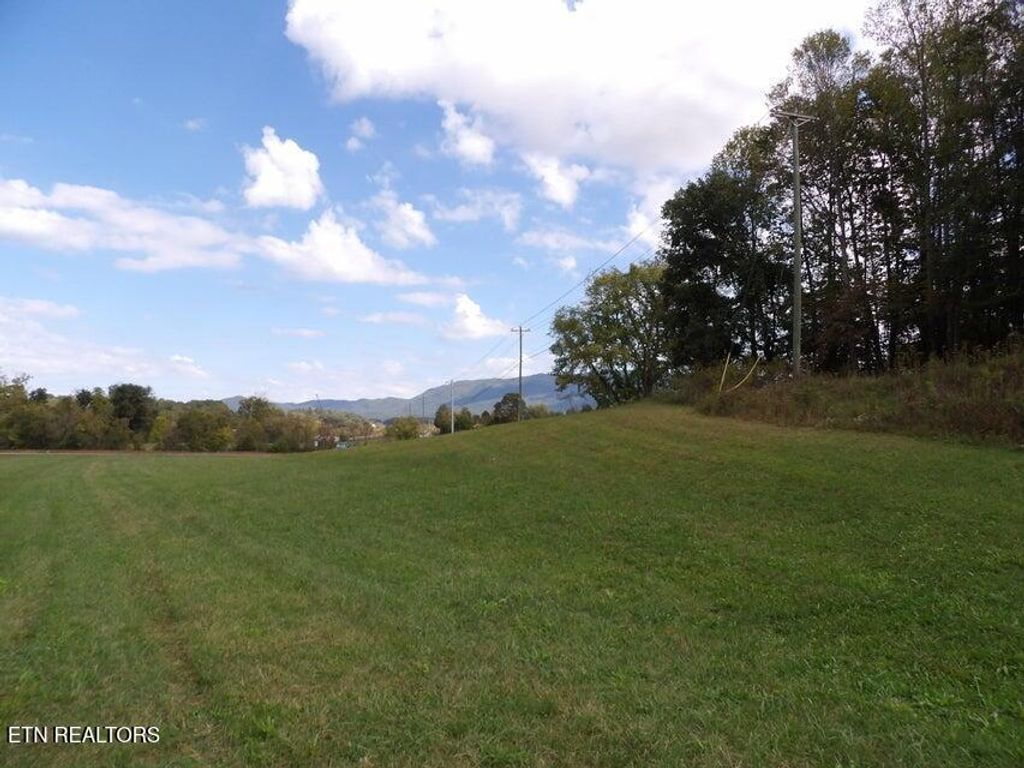 Photo of Newport Hwy, Sevierville, TN 37876 (MLS # 1318772)