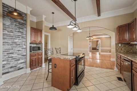 Tiny photo for 518 N Main Street St, Clinton, TN 37716 (MLS # 1354156)