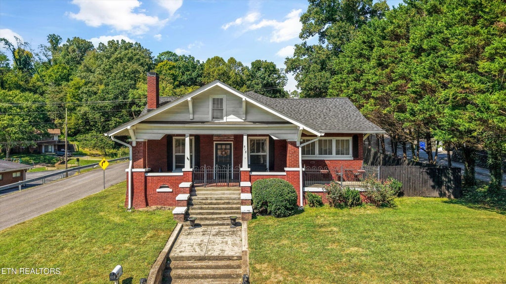 Photo of 518 N Main Street St, Clinton, TN 37716 (MLS # 1354156)