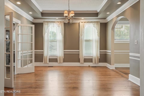 Tiny photo for 518 N Main Street St, Clinton, TN 37716 (MLS # 1354156)