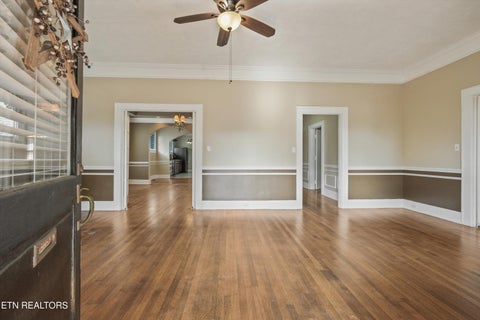 Tiny photo for 518 N Main Street St, Clinton, TN 37716 (MLS # 1354156)