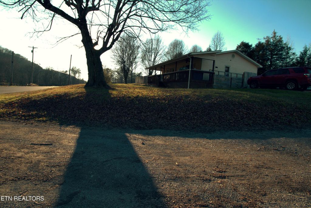 Photo of 2730 Hinds Creek Rd Rd, Heiskell, TN 37754 (MLS # 1285479)