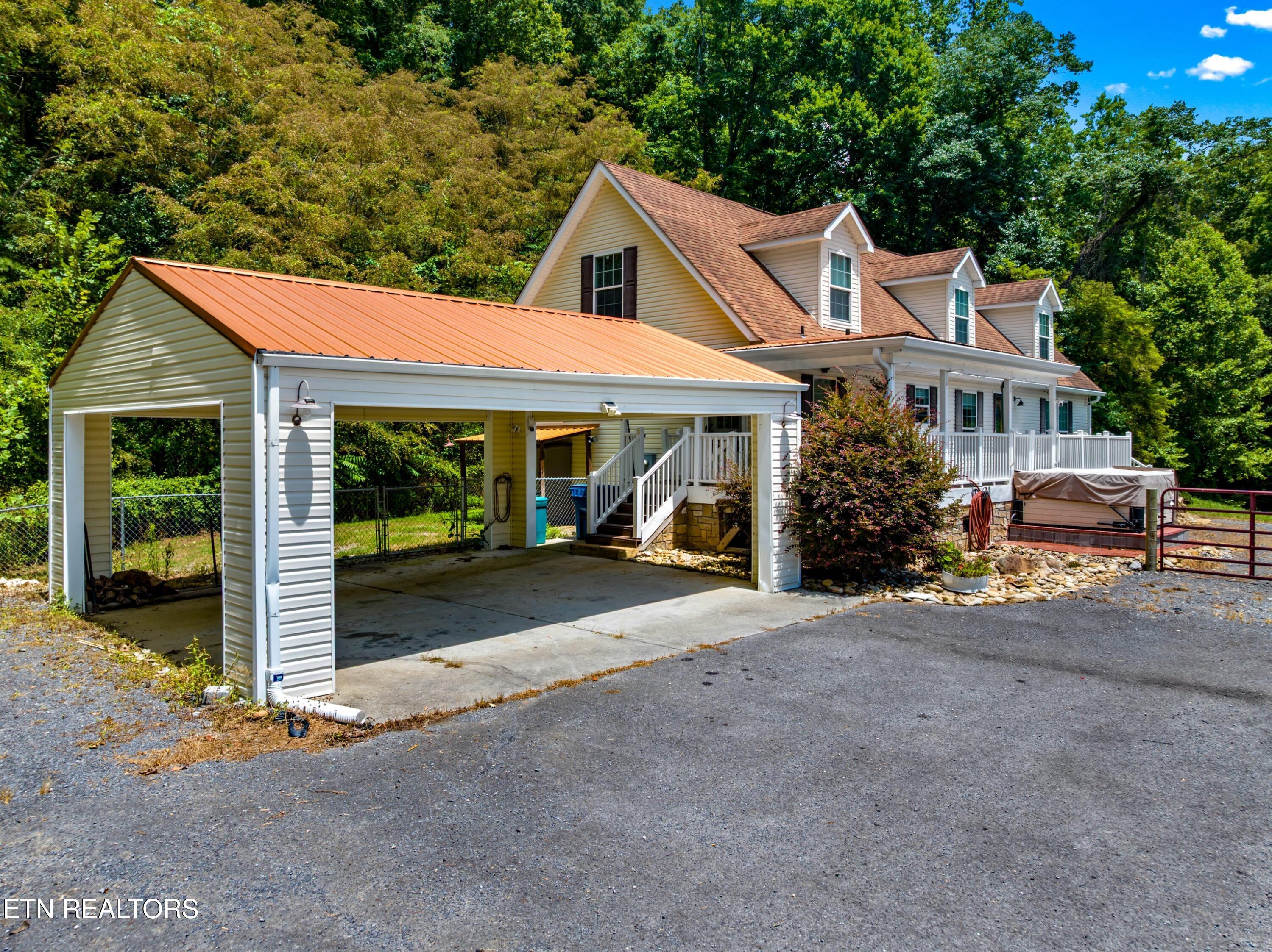 9514 Highway 11W