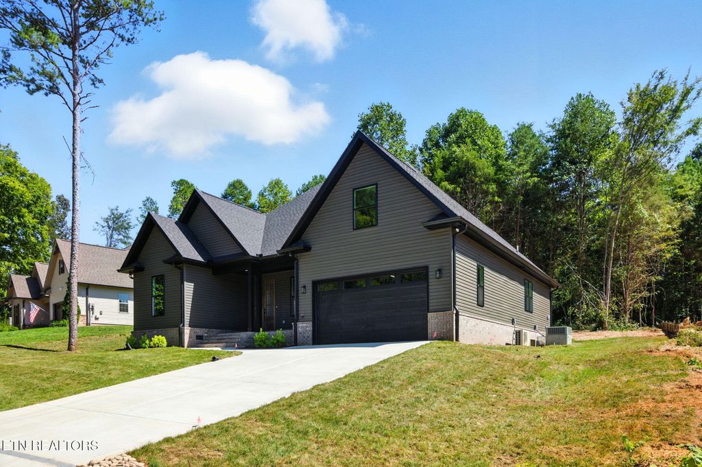 Photo of 121 Inagehi Way, Loudon, TN 37774 (MLS # 1314101)