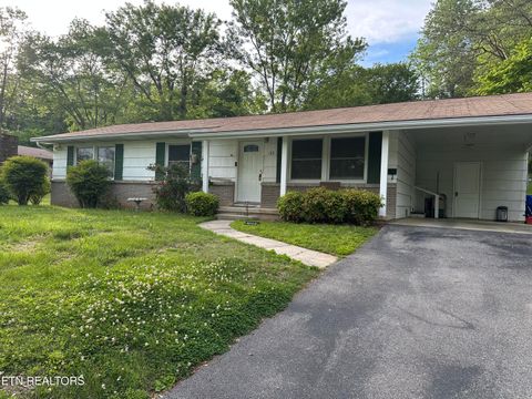Photo of 103 Macon Lane, Oak Ridge, TN 37830 (MLS # 1342156)