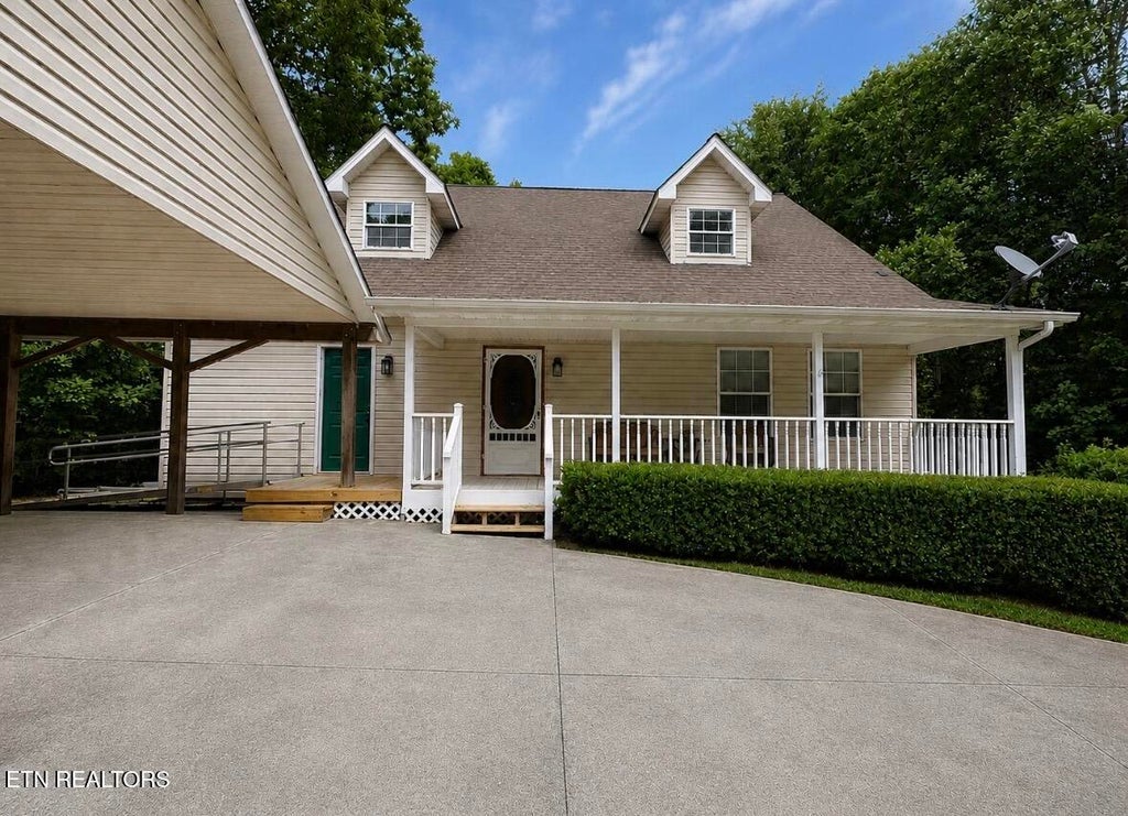 Photo of 1968 Tranquility Lane, Sevierville, TN 37876 (MLS # 1354197)