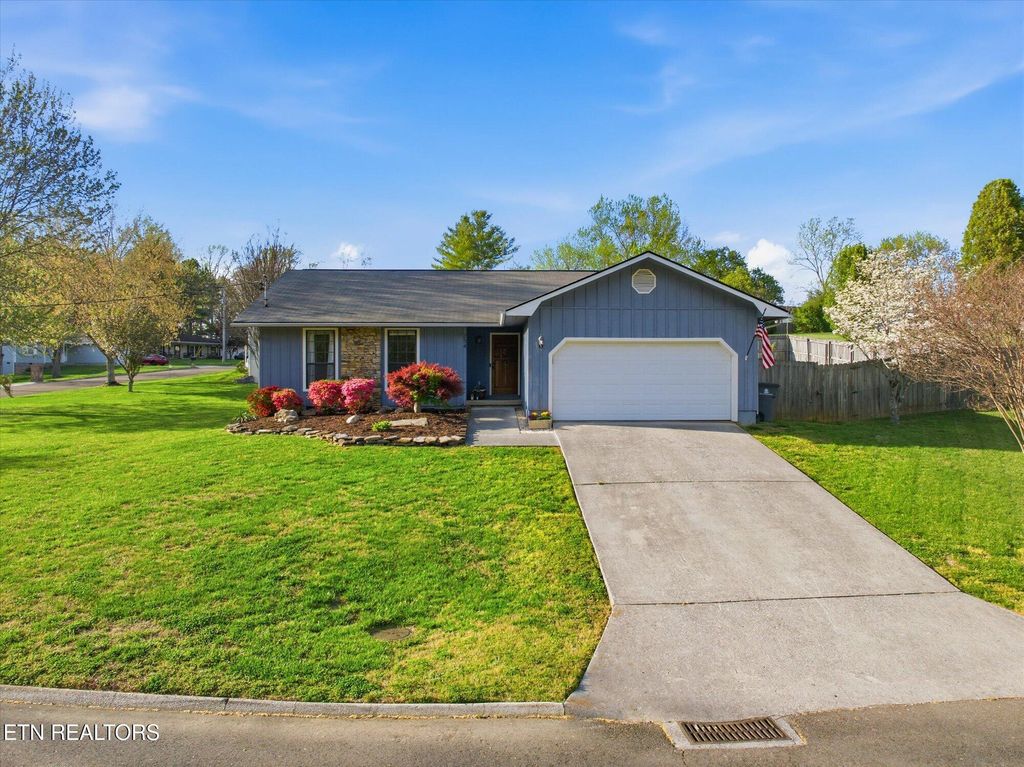 Photo of 234 Mount David Drive, Knoxville, TN 37920 (MLS # 1336293)