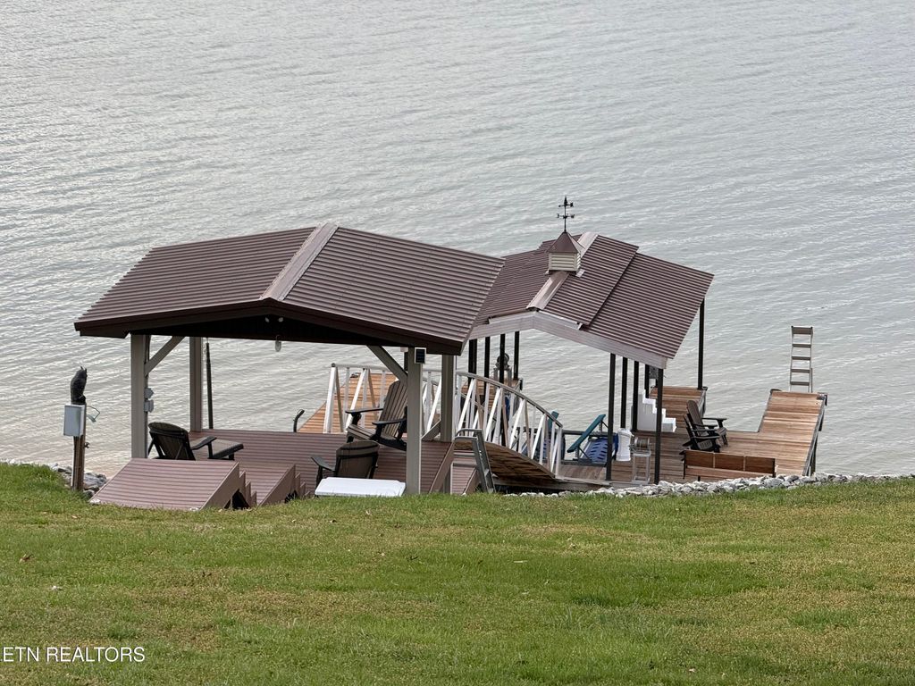 Photo of 468 Trotline Rd, Dandridge, TN 37725 (MLS # 1333978)