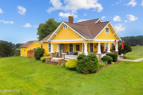 Photo of 1014 Hillview Drive, Dandridge, TN 37725 (MLS # 1319793)