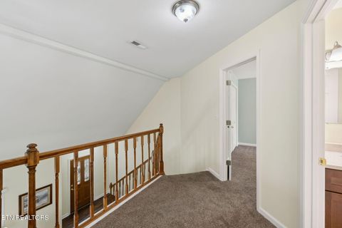 Tiny photo for 103 Nelson Place, Harriman, TN 37748 (MLS # 1331254)