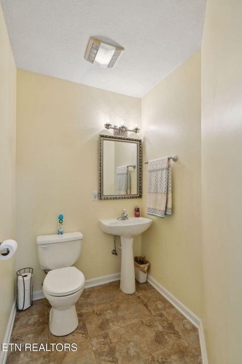 Tiny photo for 103 Nelson Place, Harriman, TN 37748 (MLS # 1331254)