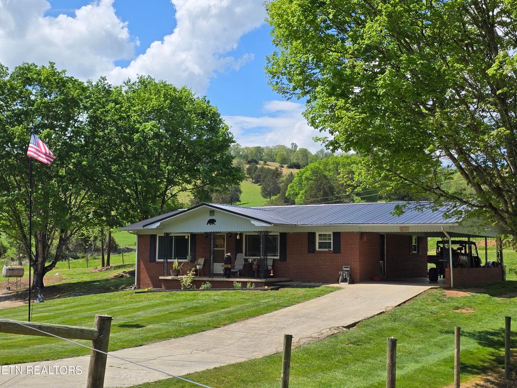 Photo of 2885 DRY VALLEY Rd, Thorn Hill, TN 37881 (MLS # 1297638)