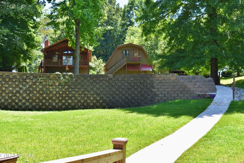 Photo of 153 Cherokee Drive, Spring City, TN 37381 (MLS # 1283850)