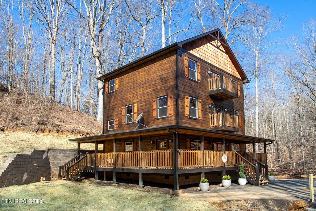 Photo of 740 Bear Hollow Way, Sevierville, TN 37876 (MLS # 1331468)