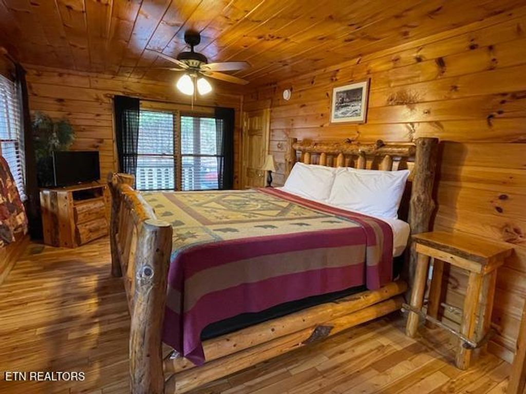 Photo of 2161 Red Bud Rd, Sevierville, TN 37876 (MLS # 1323565)