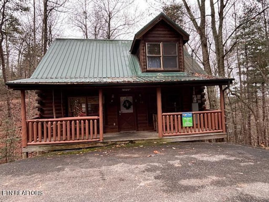 Photo of 2161 Red Bud Rd, Sevierville, TN 37876 (MLS # 1323565)