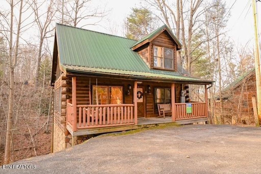 Photo of 2161 Red Bud Rd, Sevierville, TN 37876 (MLS # 1323565)