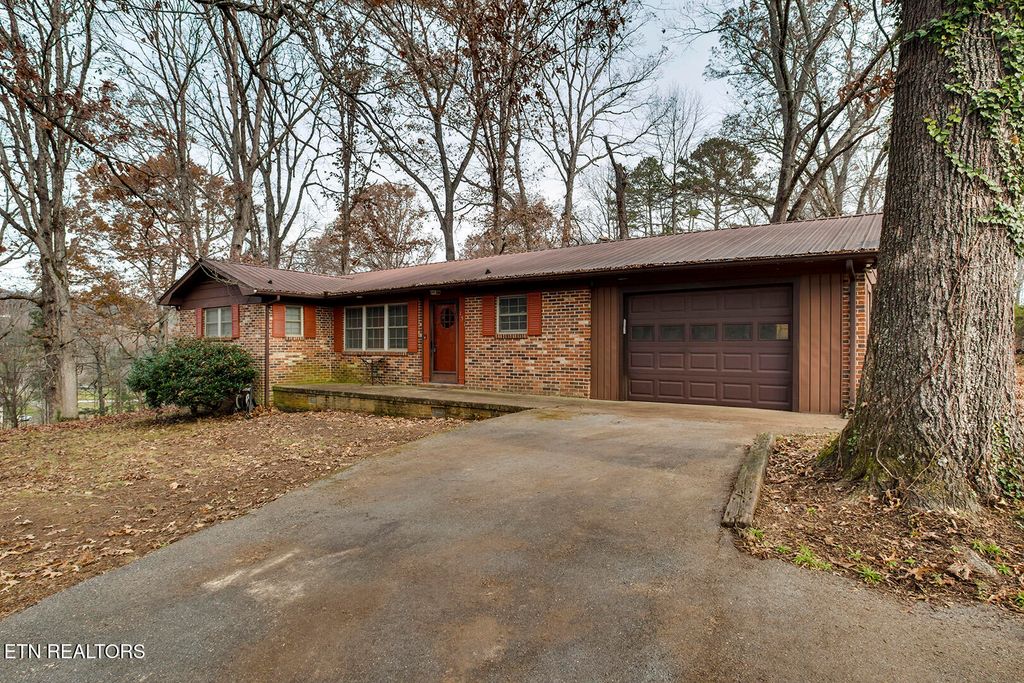 Photo of 151 Ponderosa Drive, Kingston, TN 37763 (MLS # 1284801)