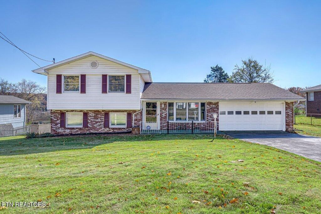 Photo of 10816 Sonja Drive, Knoxville, TN 37934 (MLS # 1321581)