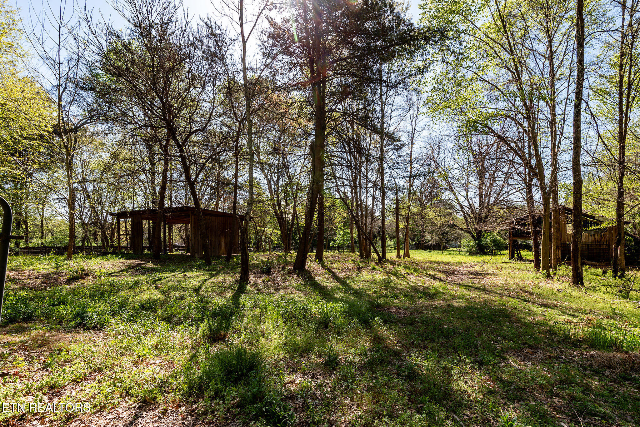 Mascot, Tennessee 37806, United States, 3 Bedrooms Bedrooms, ,3 BathroomsBathrooms,Residential,Active,122515