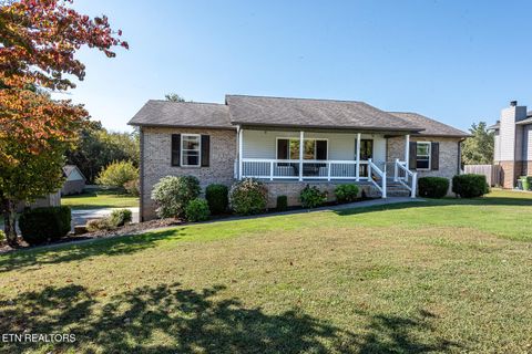 Photo of 1420 Wilshire Place, Maryville, TN 37803 (MLS # 1318659)