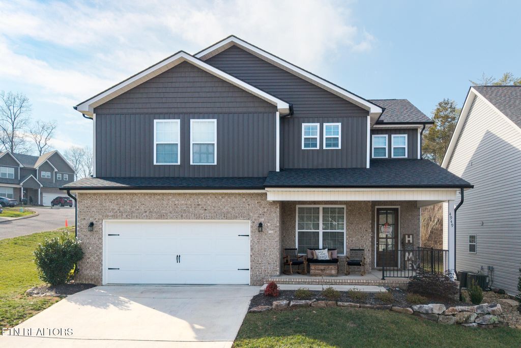 Photo of 4949 Creek Bank Drive, Knoxville, TN 37920 (MLS # 1325903)