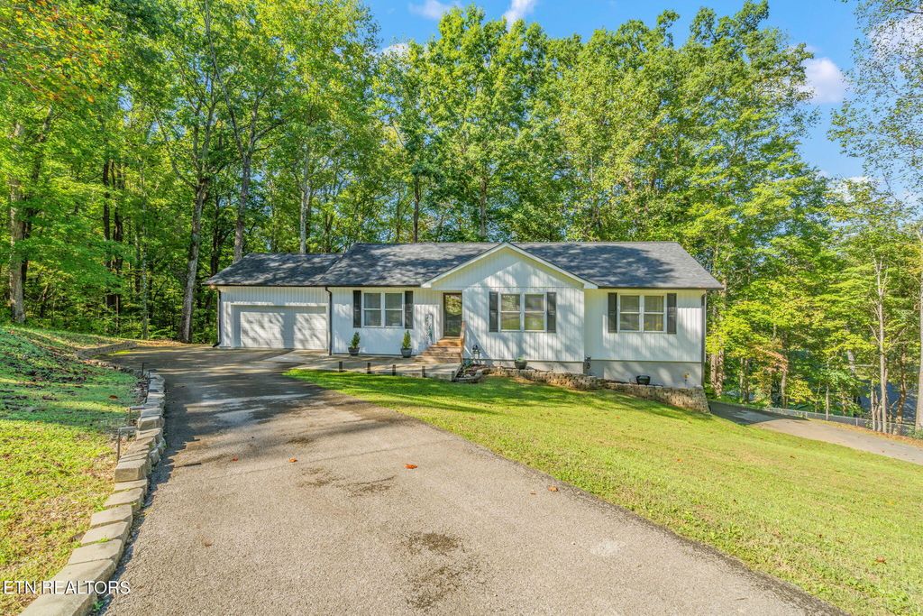 Photo of 116 Wheeler Lane, Oliver Springs, TN 37840 (MLS # 1317874)