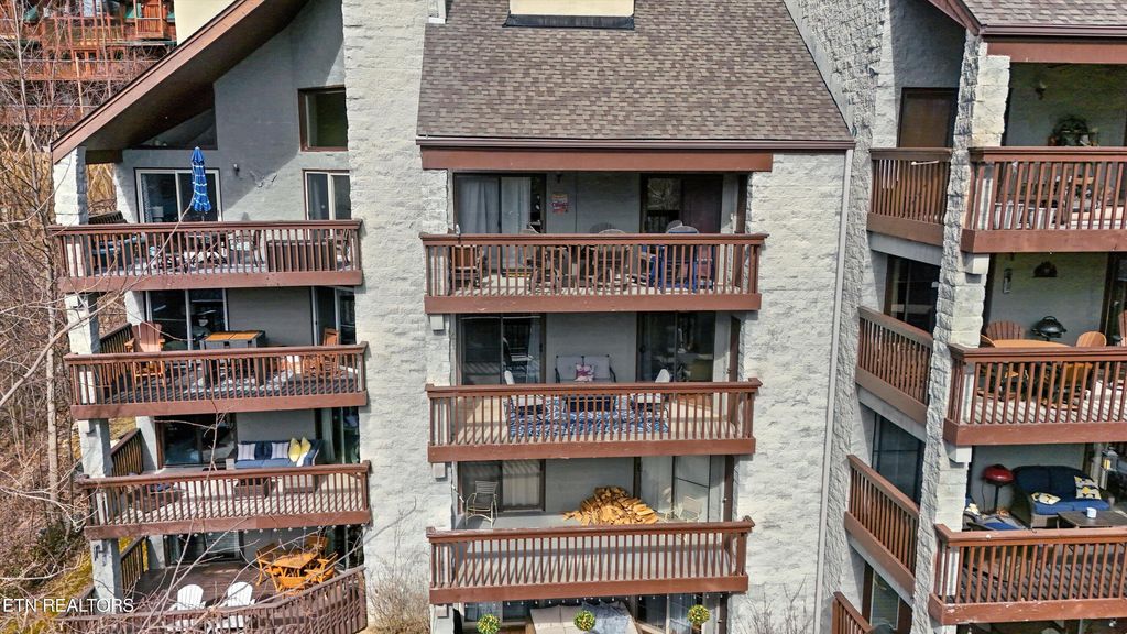Photo of 1155 Upper Alpine Way #UNIT 310, Gatlinburg, TN 37738 (MLS # 1329383)