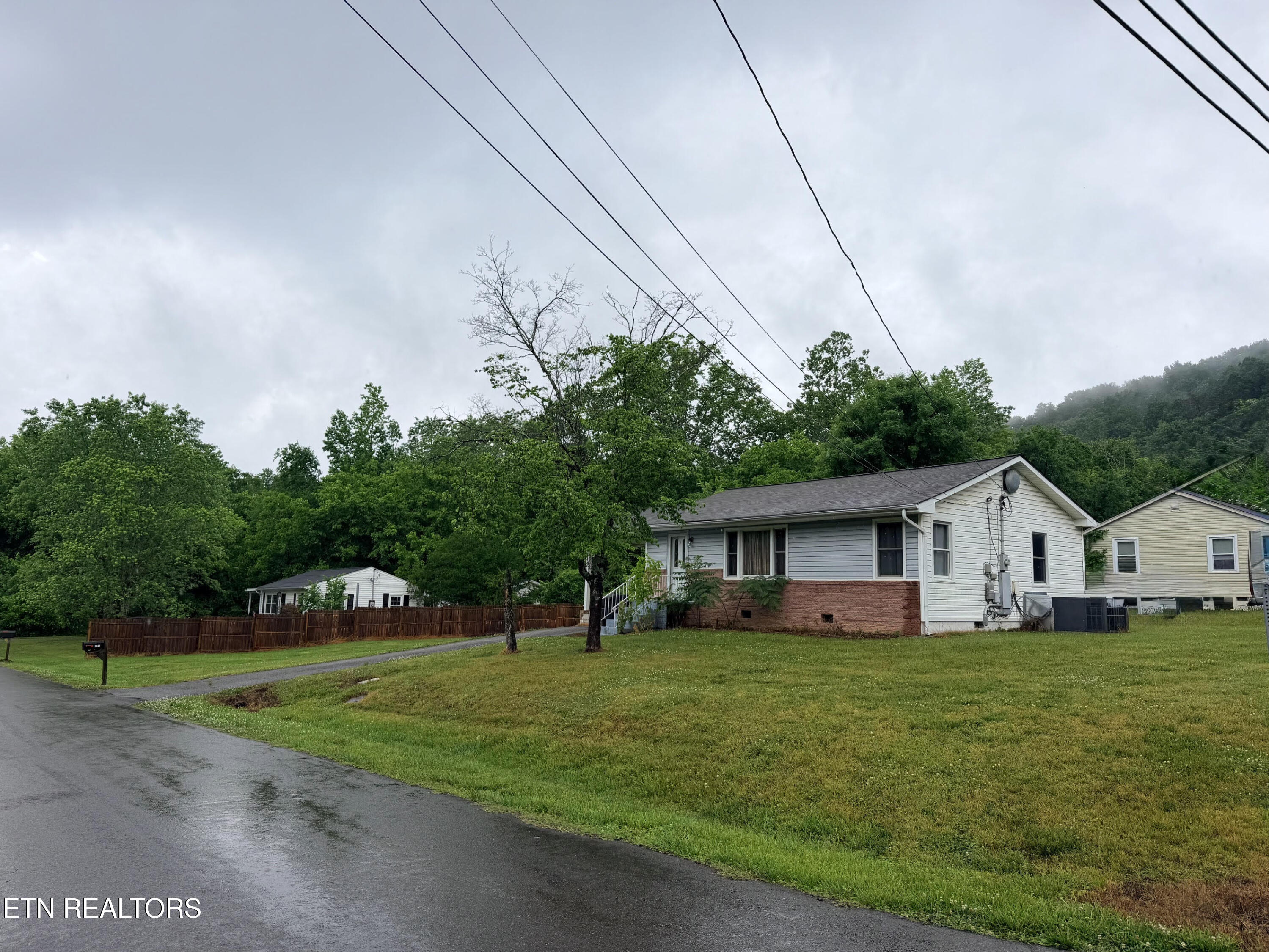 3421 Bellgreen Lane