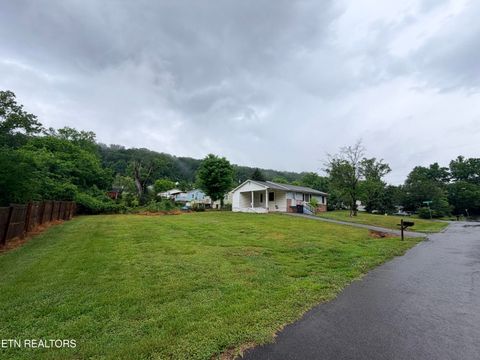 Photo of 3421 Bellgreen Lane, Knoxville, TN 37918 (MLS # 1341982)
