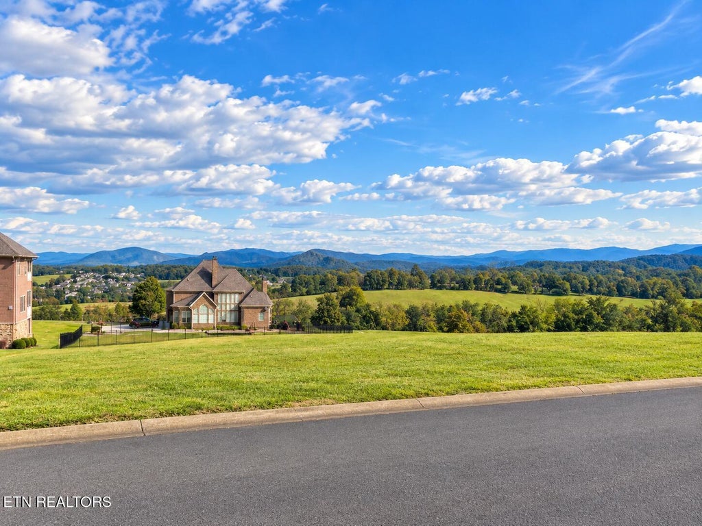 Photo of 1911 Legend View Court, Sevierville, TN 37862 (MLS # 1360670)