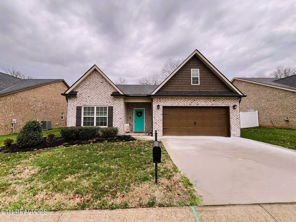 Photo of 179 Van Gilder Way, Seymour, TN 37865 (MLS # 1332176)