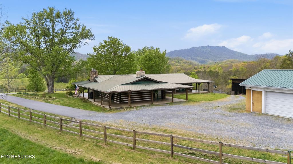 Photo of 513 Nat Mullenix Rd, Rogersville, TN 37857 (MLS # 1336292)