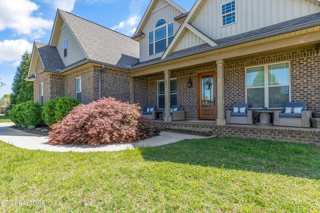 Photo of 207 Heighton Court, Alcoa, TN 37701 (MLS # 1296843)