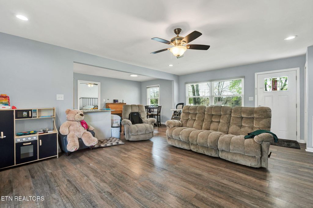 Photo of 2401 SE Spring Place Rd, Cleveland, TN 37323 (MLS # 1334990)