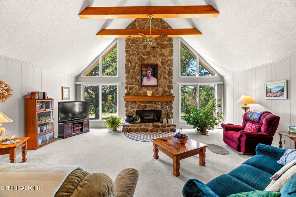 Photo of 245 Creekwood Drive Dr, Madisonville, TN 37354 (MLS # 1308996)