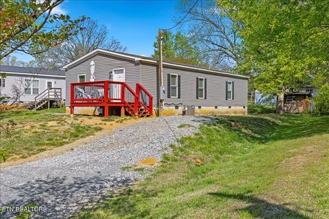 Photo of 610 Jackson Ave, Etowah, TN 37331 (MLS # 1336324)