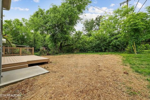 Tiny photo for 2115 N Park Blvd, Knoxville, TN 37917 (MLS # 1340222)