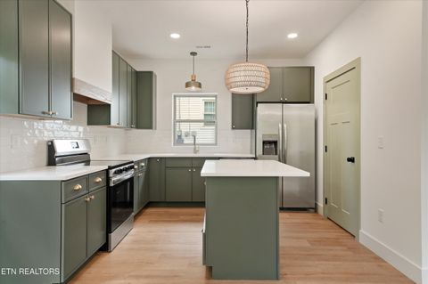 Tiny photo for 2115 N Park Blvd, Knoxville, TN 37917 (MLS # 1340222)
