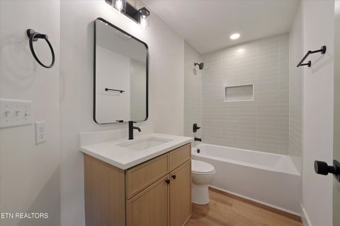Tiny photo for 2115 N Park Blvd, Knoxville, TN 37917 (MLS # 1340222)