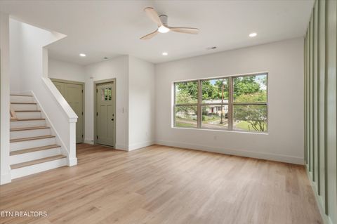 Tiny photo for 2115 N Park Blvd, Knoxville, TN 37917 (MLS # 1340222)