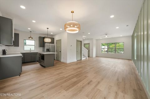 Tiny photo for 2115 N Park Blvd, Knoxville, TN 37917 (MLS # 1340222)