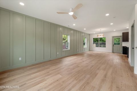 Tiny photo for 2115 N Park Blvd, Knoxville, TN 37917 (MLS # 1340222)