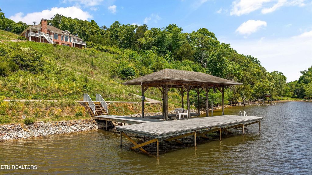 Photo of 1001 Blackberry Ridge Rd, Lenoir City, TN 37772 (MLS # 1340006)