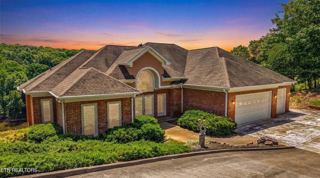 Photo of 1001 Blackberry Ridge Rd, Lenoir City, TN 37772 (MLS # 1340006)