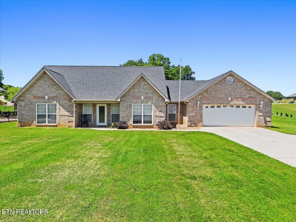 Photo of 5051 Chosin Tr, Greenback, TN 37742 (MLS # 1263624)