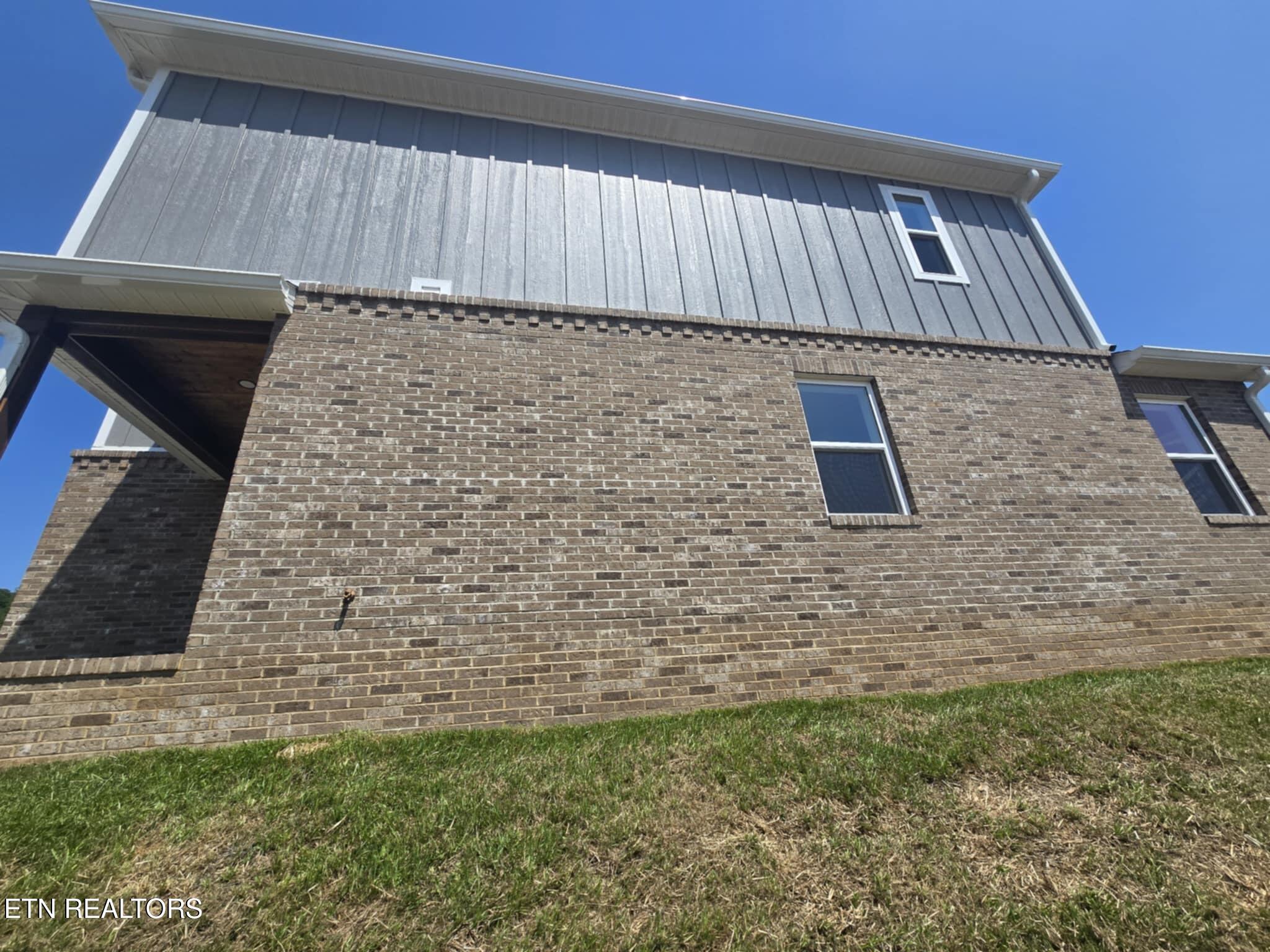 1809 Topsail Court